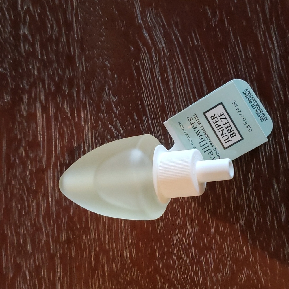 💖HP💖New! Bath & Body Works Wallflower Juniper Breeze Rare! Retired!